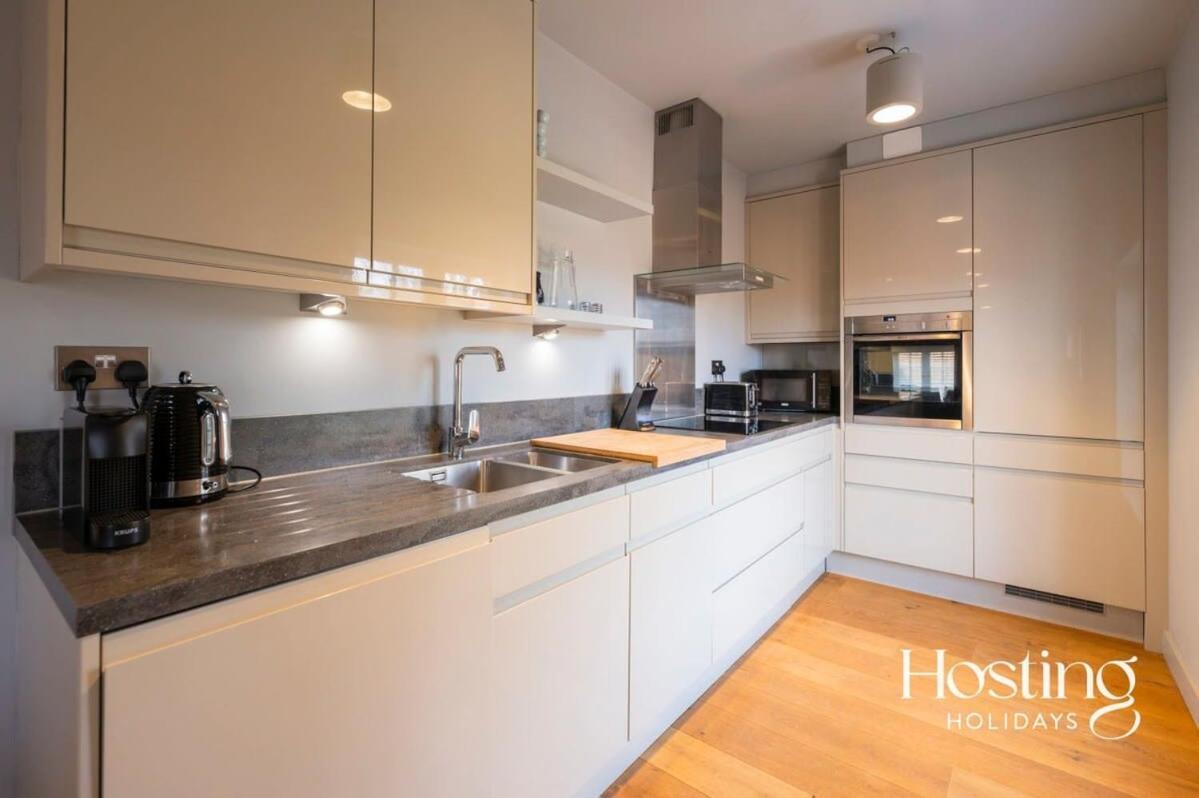 Stylish Luxury Apartment In The Centre Of Henley Dış mekan fotoğraf