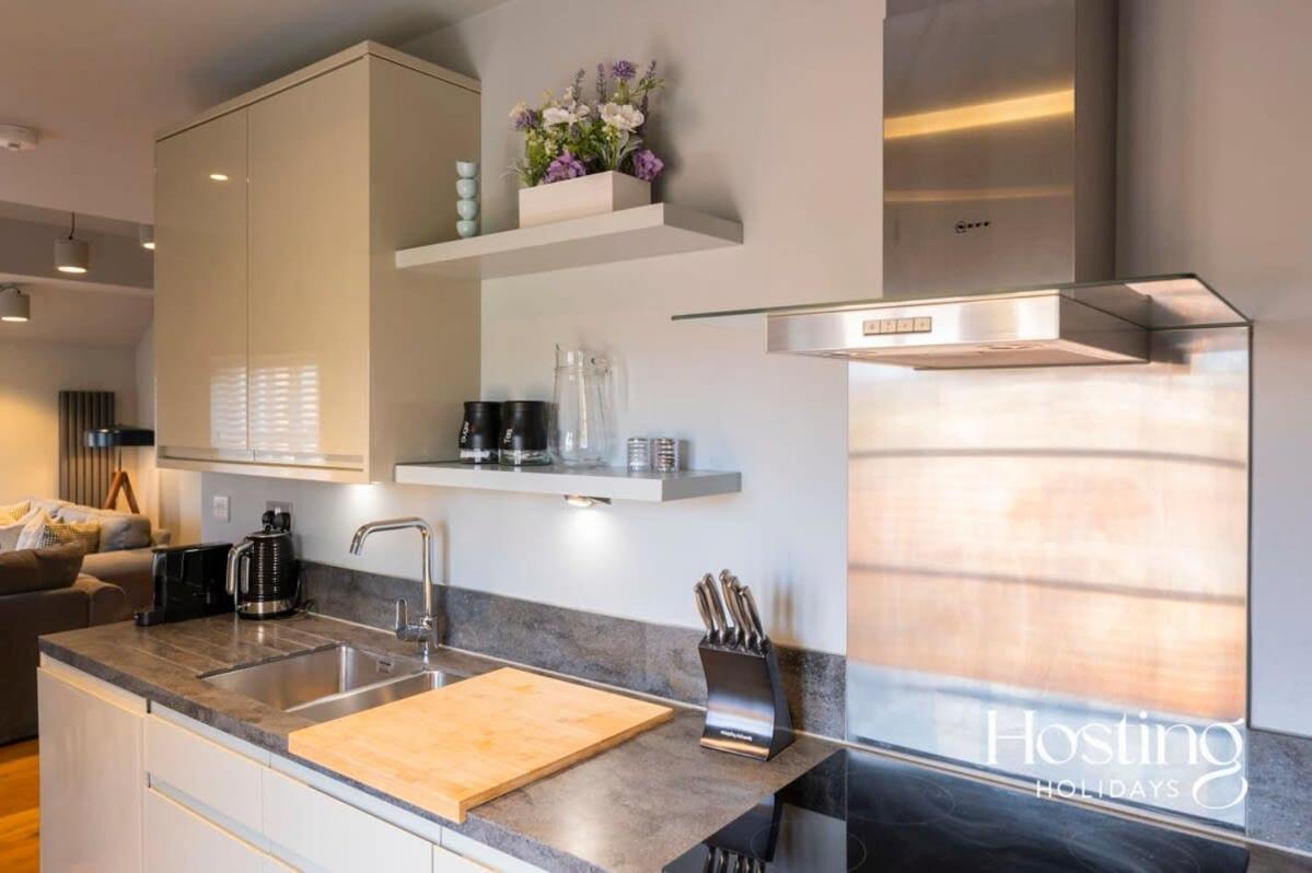 Stylish Luxury Apartment In The Centre Of Henley Dış mekan fotoğraf